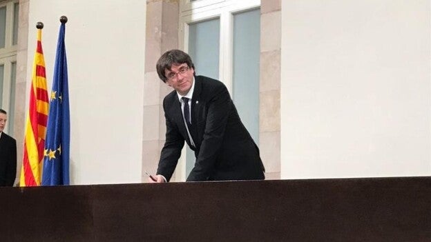 Puigdemont irá primero al Senado y el Parlament vota el viernes