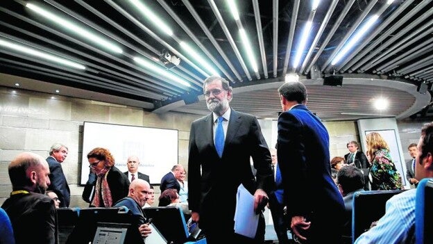 Rajoy toma el mando en Cataluña