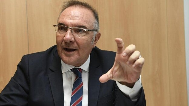 Baltar visita la Delegación de la ONCE en las islas