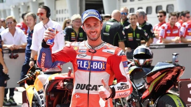 Las órdenes de equipo dan aliento a Dovizioso hasta el final