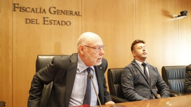 El fiscal pide detener a los querellados si no comparecen cuando se les cite