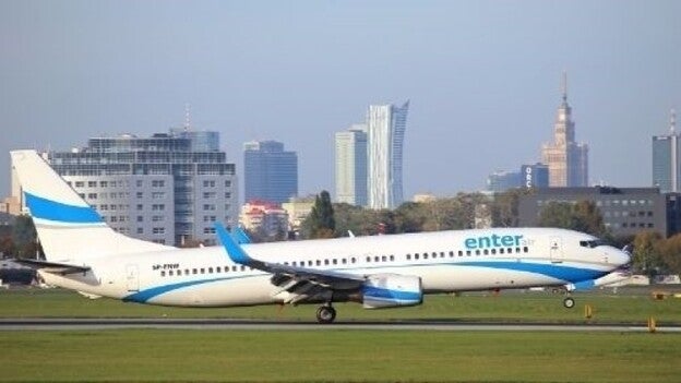 Un avión de Enter Air aborta su aterrizaje en Salzburgo