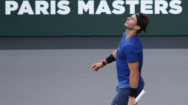 Nadal se retira de París por su problema en la rodilla derecha