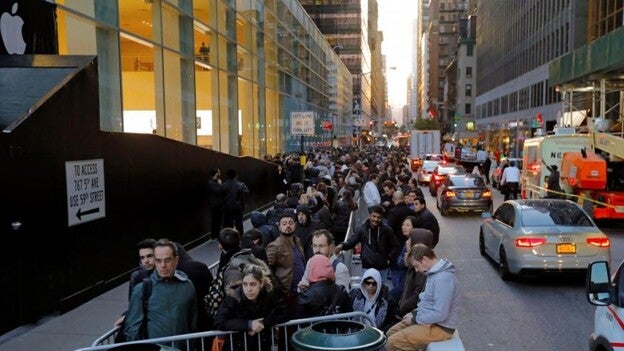 Apple se dispara en bolsa con el iPhone X