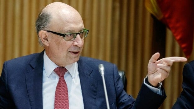 Hacienda investigará a quienes aparezcan en "Papeles del Paraíso"