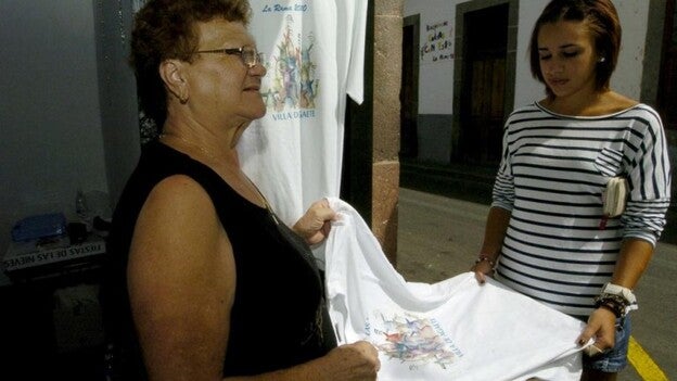 Llega a Anticorrupción la venta de camisetas de La Rama