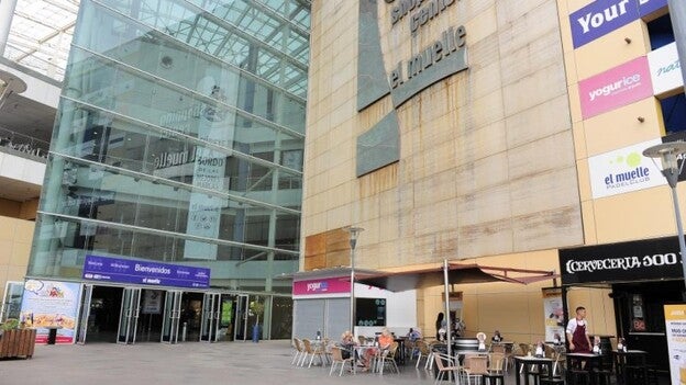 BBVA inicia el proceso de venta del centro comercial El Muelle