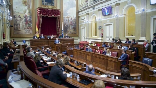 El PSOE elude ratificar su exigencia de cese de Negrín