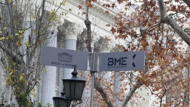 El IBEX 35 rebota un 0,2 % ayudado por ArcelorMittal