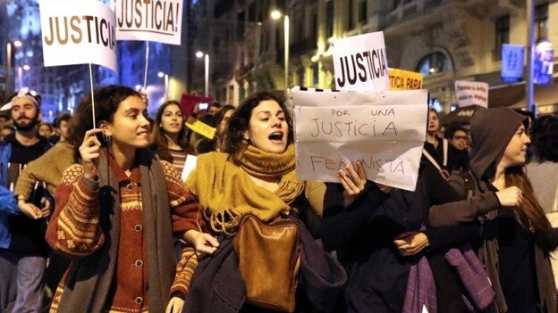 El juicio a ‘la manada’ se retoma con las periciales