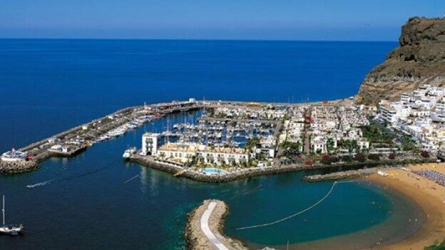 Varón en estado grave tras ser rescatado del agua en Mogán