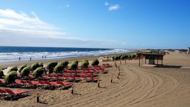 Maspalomas invertirá 150.000 euros en hamacas y sombrillas
