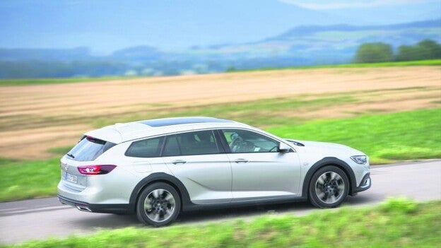 Opel Insignia Country Tourer: “abstenerse urbanitas”