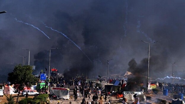 Cerca de 150 heridos en enfrentamiento entre Policía e islamistas en Pakistán