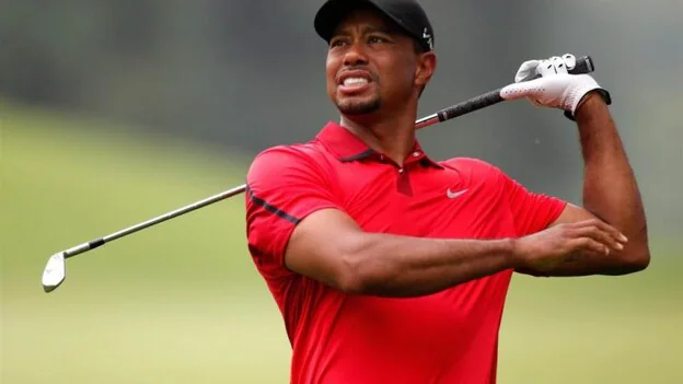 Tiger Woods regresa nueve meses después