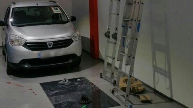 Cae desde cuatro metros mientras trabajaba