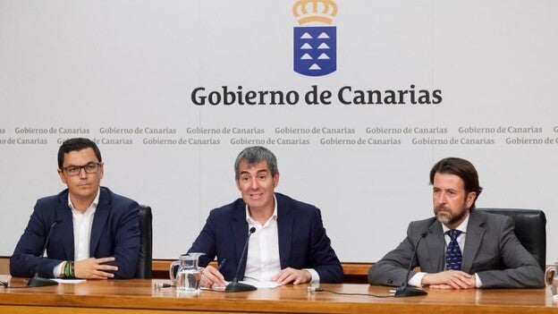 Clavijo agiliza el cierre del anillo insular de Tenerife