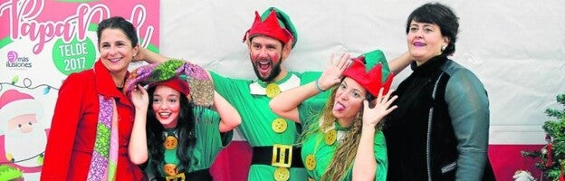 Papá Noel aterriza con sus renos