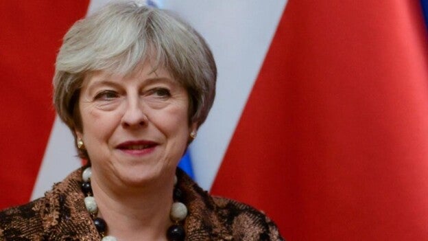 May sufre otro revés con la dimisión de su aliado y "número dos"