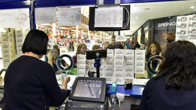 Canarias busca este viernes alzarse con el gordo número trece