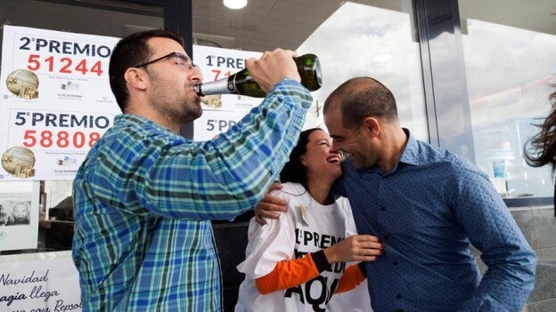 Segundo, tercer, cuartos y quintos premios, muy repartidos por toda España