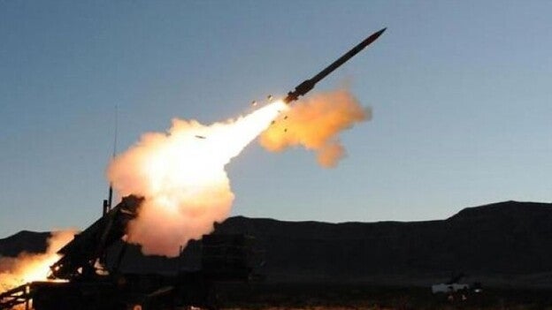 Arabia Saudí intercepta un misil lanzado por los rebeldes yemeníes