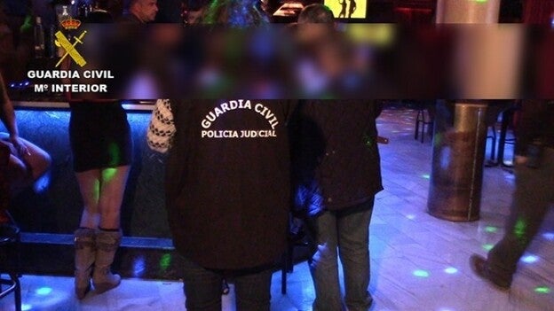 Liberadas en un club de alterne dos menores