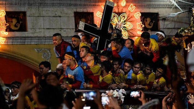 Un muerto y 800 heridos en la procesión Nazareno Negro