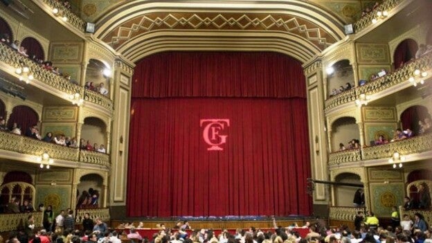 Tarjetas rojas contra el machismo en el Carnaval de Cádiz