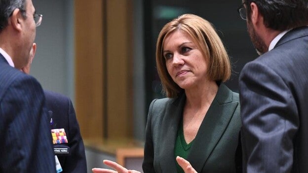 Cospedal inicia un viaje oficial a Japón y Corea del Sur