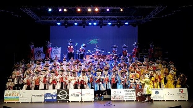 Una murga que dicta sentencia