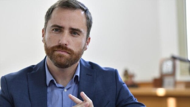 Castellano resalta en liderazgo de Canarias en pernoctaciones