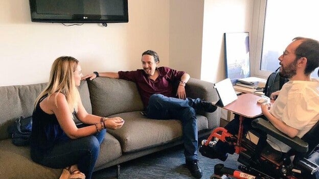 Iglesias blinda a Noemí Santana en el debate interno en Podemos