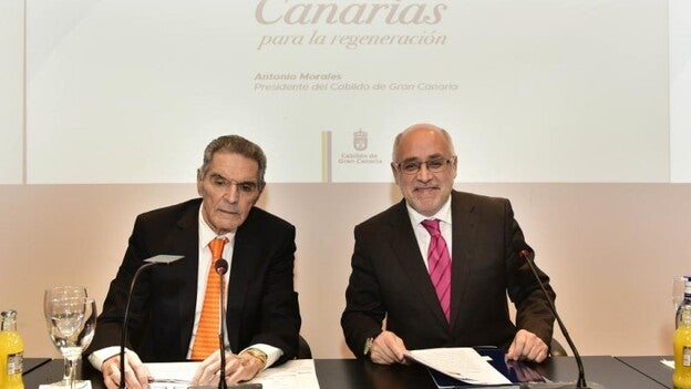 Charla-coloquio de Antonio Morales en Canarias7