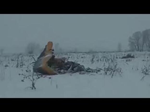 Siguen trabajando donde se estrelló un avión ruso