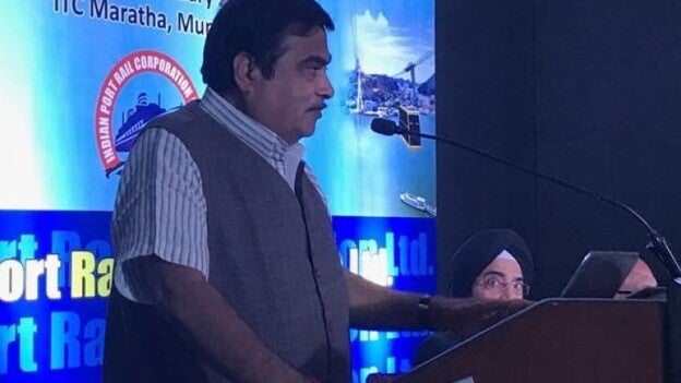 4 muertos en una explosión en un buque perforador