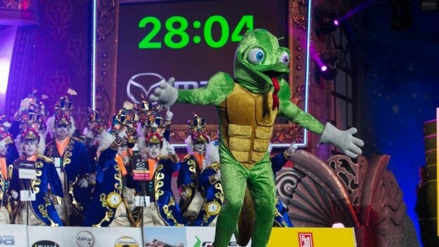 Preparados para la final de murgas