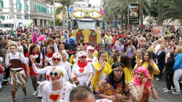 117 carrozas en la cabalgata del Carnaval