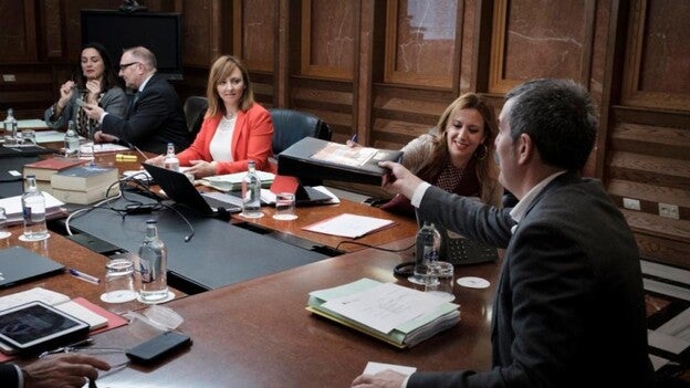 Canarias no admitirá «ni un paso atrás» en los derechos canarios