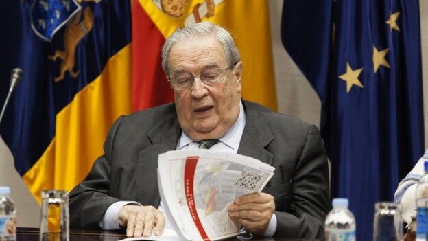 Saavedra corrige a Negrín sobre la recusación