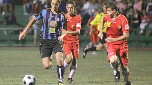 Adjudicada la puesta del nuevo césped sintético de Argana