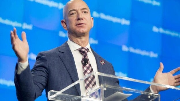 Jeff Bezos es el hombre más rico del mundo con 112.000 millones de dólares