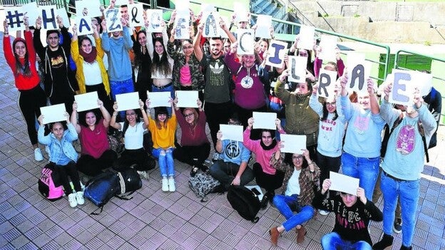 Gritaron desde La Orotava y movieron los sillones de la RAE