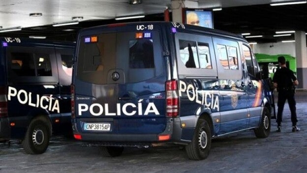 Acusada de matar a su bebé y esconderla en un armario