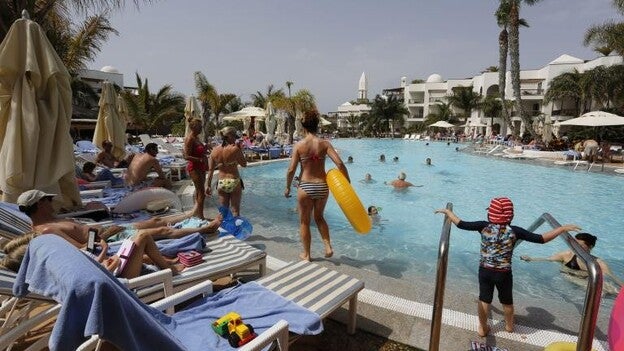Los hoteleros canarios prevén una ocupación del 90% durante Semana Santa