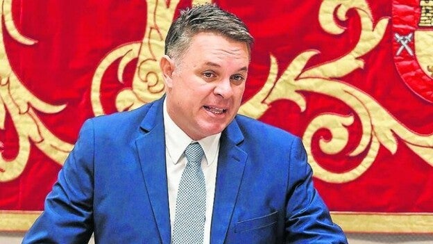 La mesa suspende el concurso de Negrín