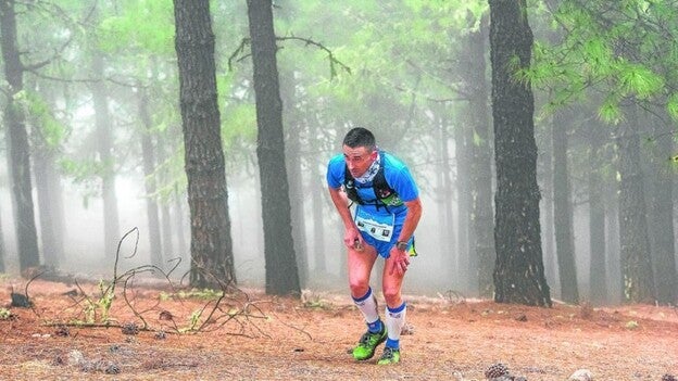 Almeida y González triunfan en la Circular Extrema de Moya