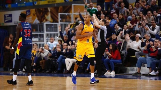 Eulis Báez, rey y corazón del Arena