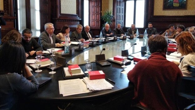 El pleno para defender a Puigdemont, este miércoles