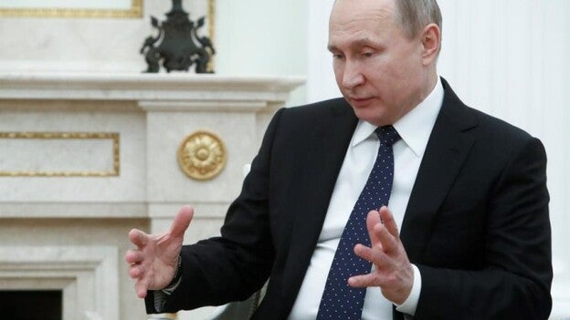 El Kremlin anuncia una «respuesta simétrica» a la expulsión de diplomáticos